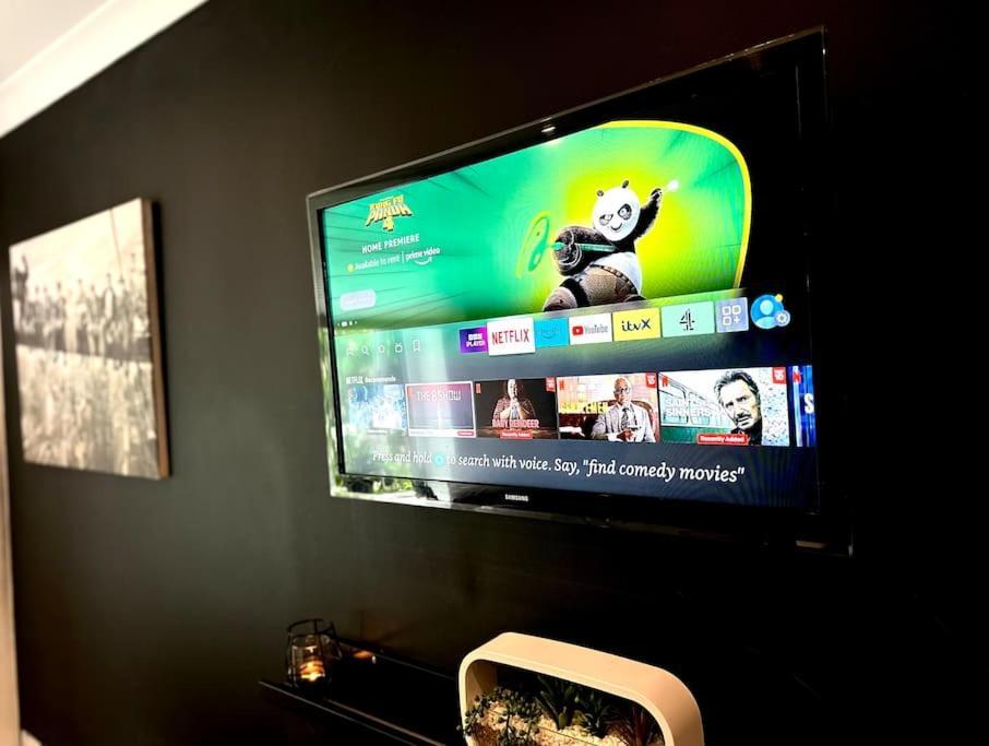Stunning Luxury Croydon Apartment Gatwick Airport Close パーリー エクステリア 写真