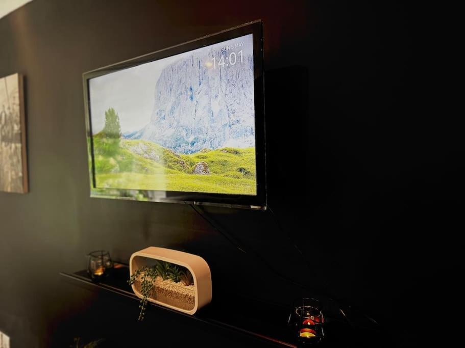 Stunning Luxury Croydon Apartment Gatwick Airport Close パーリー エクステリア 写真