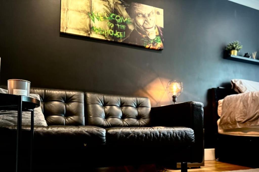 Stunning Luxury Croydon Apartment Gatwick Airport Close パーリー エクステリア 写真